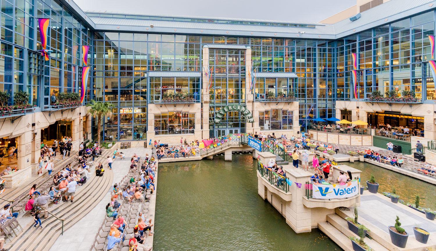 San Antonio Shopping Center Competes for Best in the US and More Exciting Food News
