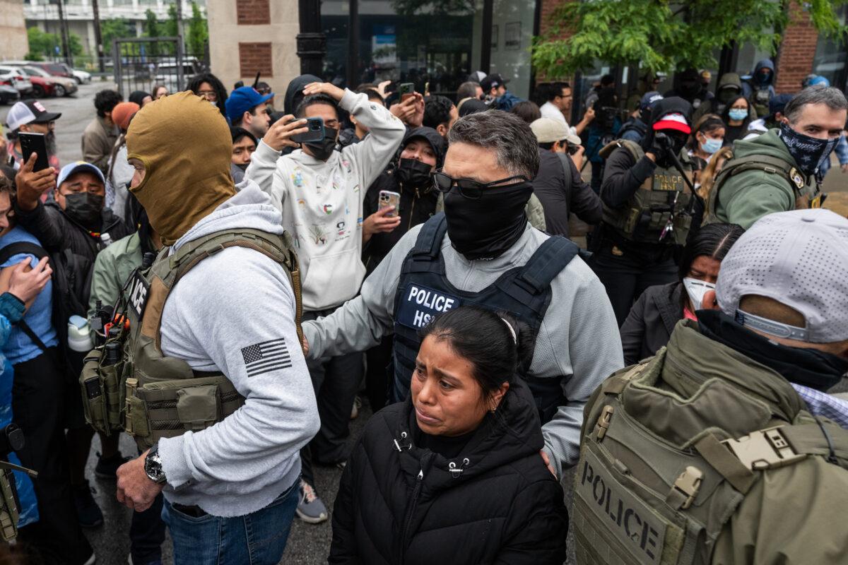 Masked Agents Arrest At Least 12 Southwest Side Workers in City ICE Raid