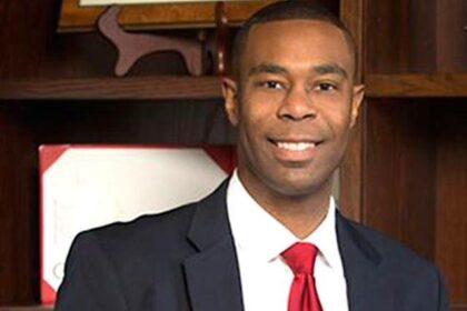 Federal Judge Blocks Texas Law Allowing Ten Commandments in Schools