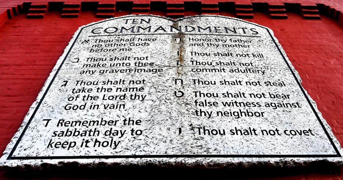 US Court Strikes Down Texas Law Mandating Ten Commandments in Classrooms