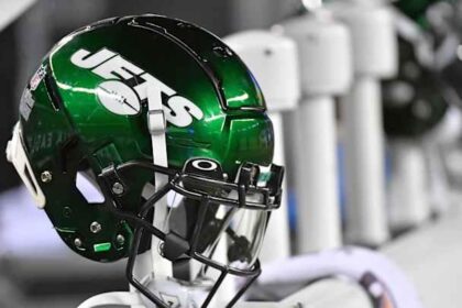 Jets-Bears Trade Rumors Intensify: Could Star Running Back Be Heading to Chicago?