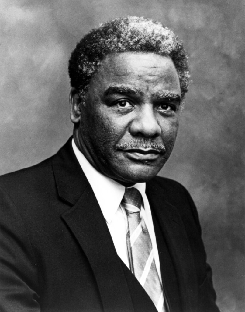 Harold Washington’s lessons for taking on a political machine – Waging Nonviolence Harold Washington’s lessons for taking on a political machine – Waging Nonviolence