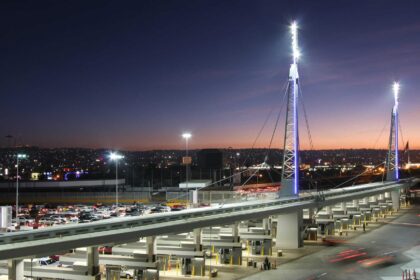 San Ysidro Business Shuts Down as US-Mexico Border Prepares to Reopen
