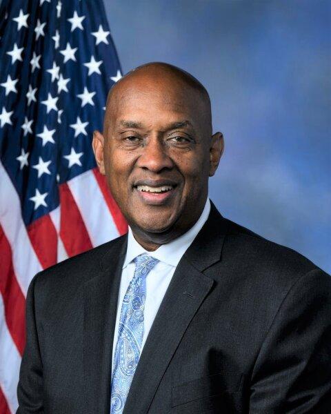 Dwight Evans Hasn’t Voted Since His May Stroke but Promises to Return This November