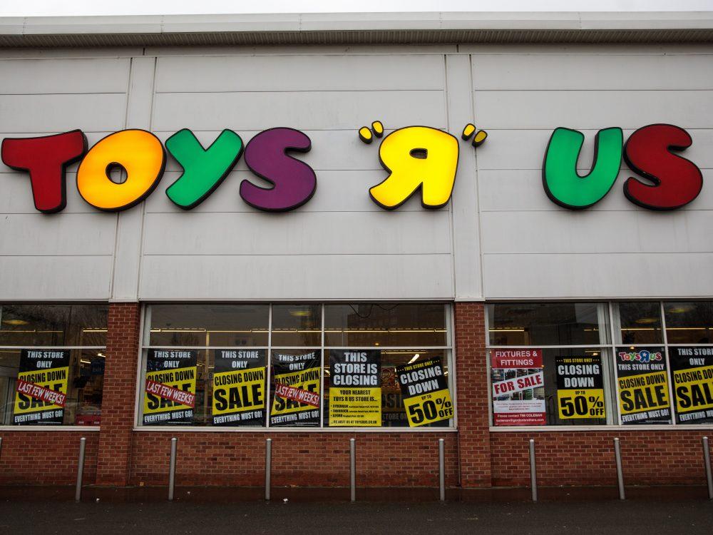 Toys ‘R’ Us Closes Its Final Stores, Including 9 Locations in Phoenix Toys ‘R’ Us Closes Its Final Stores, Including 9 Locations in Phoenix