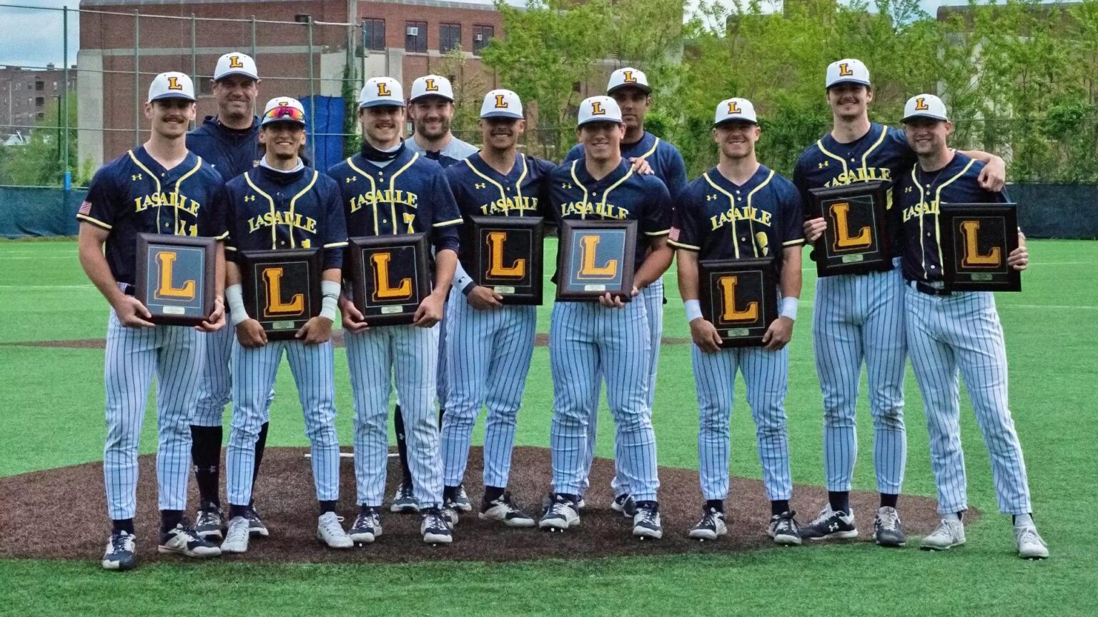 La Salle University Baseball Alumni Tee Off in Exciting Golf Outing