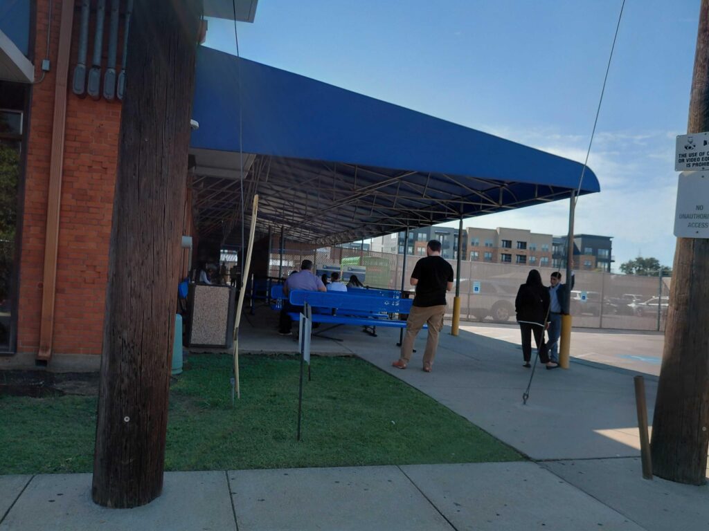Despite Fear, Migrants Brave ICE Appointments in Dallas Only to Be Turned Away Despite Fear, Migrants Brave ICE Appointments in Dallas Only to Be Turned Away