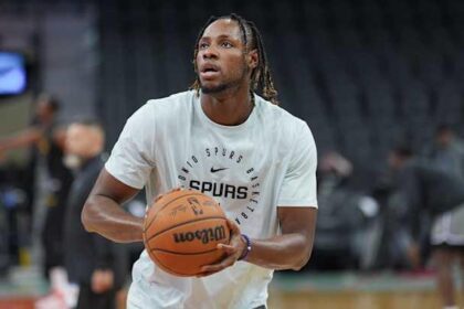 NBA Fans React to Spurs’ Exciting New Free Agent Center Signing
