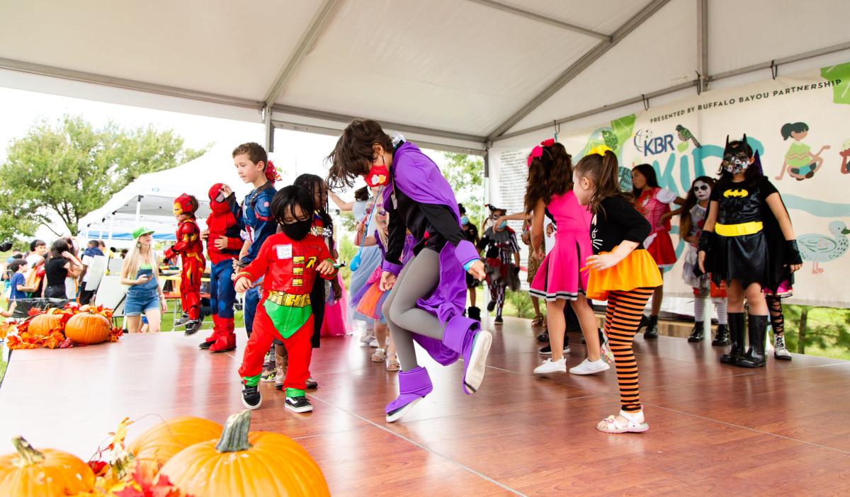 Spooktacular Family Halloween Events in Houston: Scream on the Green, Zoo Boo, and More!
