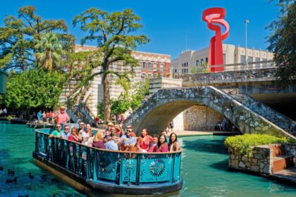 San Antonio Businesses Thrive with Strong Tourism Despite National Drop in International Visitors