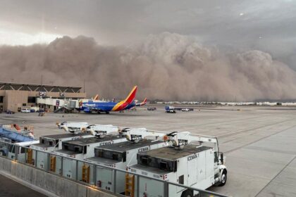 Breathtaking Video Shows Towering Apocalyptic Dust Storm Engulfing Phoenix