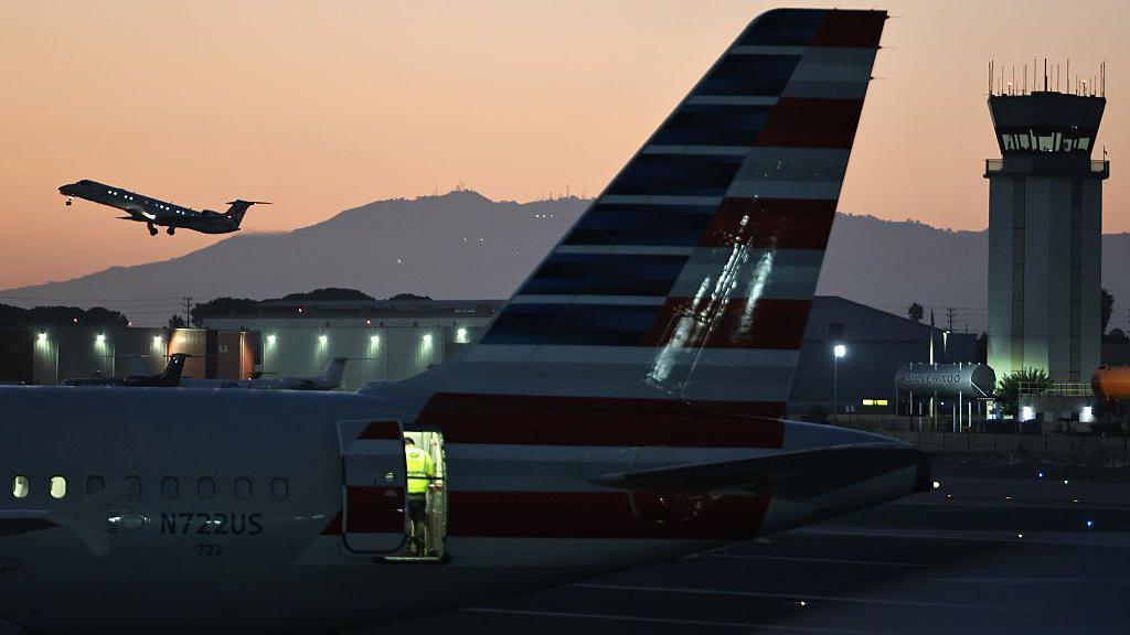 Nationwide Flight Delays Disrupt U.S. Airports Amid Air Traffic Controller Shortage