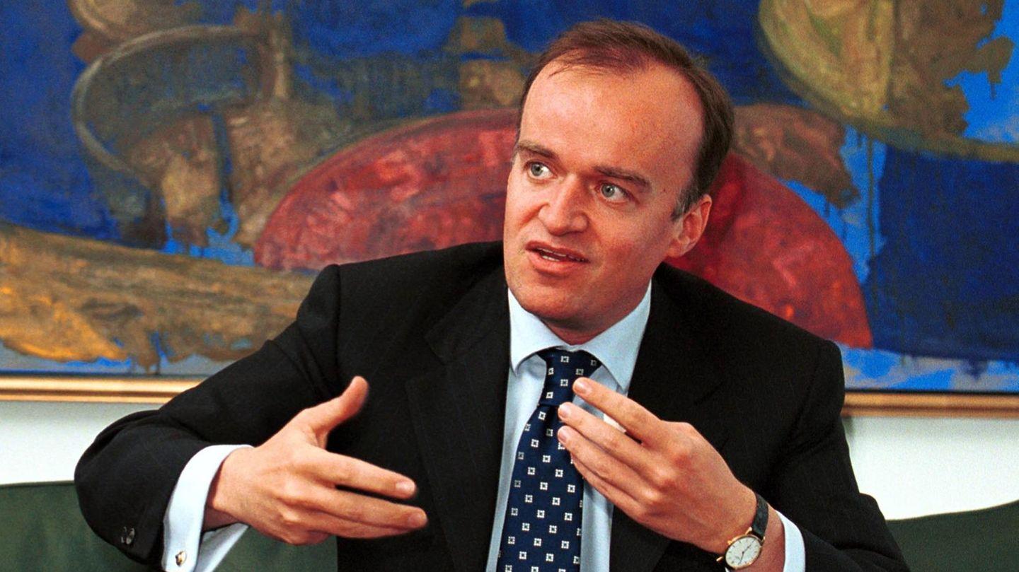 Ex-Investment Banker Sentenced for Illicit Cross-Border Fund Transfers