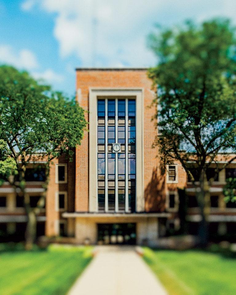 Discover the Top School Districts in the Chicago Metro Area: New Rankings Revealed