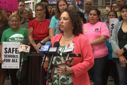 Illinois Passes Landmark Law Ensuring Immigrant Students Can Access Public Education