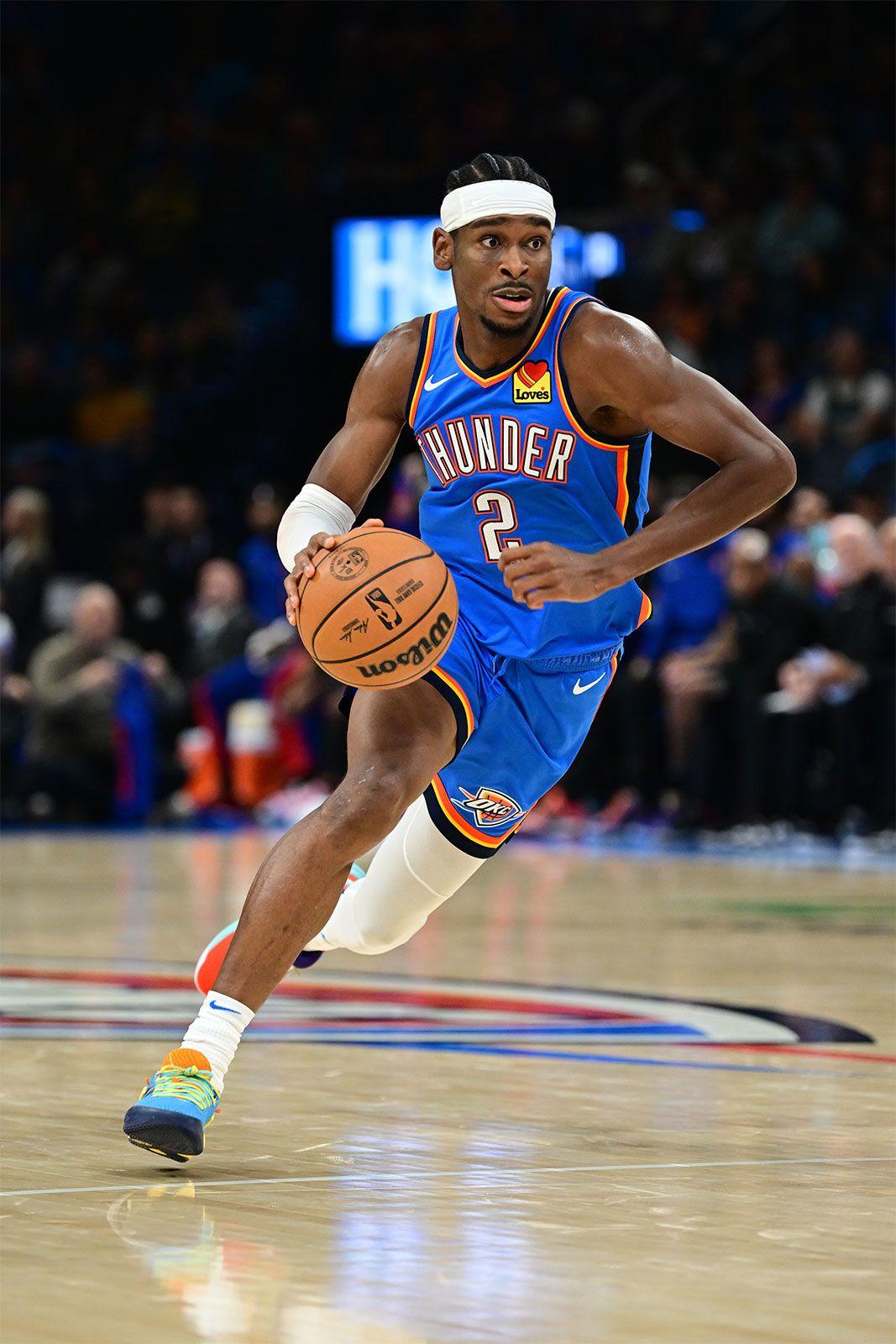 Shai Gilgeous-Alexander Powers OKC Thunder to Thrilling Win Over Phoenix Suns – Stunning Photos Inside