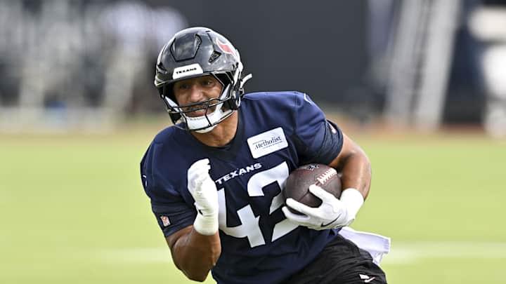 Texans Decide Veteran Fullback Won’t Play Against Broncos