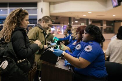 Texas Federal Workers Struggle to Cope Amid Government Shutdown