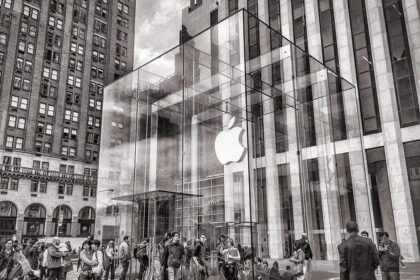 Saks Off 5th Announces Closure of 9 Store Locations – Find Out Which Ones