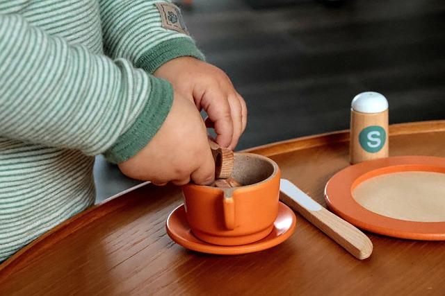 Three Phoenix-Area Toys “R” Us Stores Launch Exciting Going-Out-of-Business Sales!