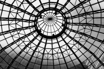 Philadelphia Travelers Face Potential Flight Cancellations as FAA Mandates 10% Reduction