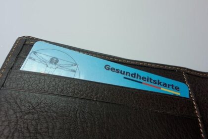 Top Democrat to Host Houston Meeting Addressing Soaring Home Insurance Costs