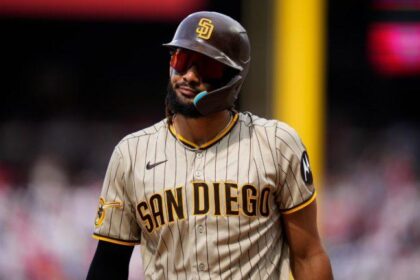 Padres Star Set to Sign Blockbuster 3-Year,  Million Free Agency Contract