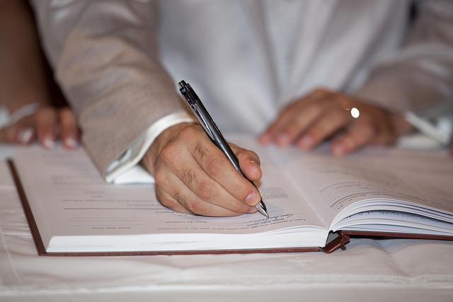 Top White House Officials Rally Support with Public Appearances Alongside U.S. Troops