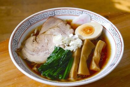 Children Celebrate the Arrival of 2026 with Early New Year’s Eve Festivities Across the Chicago Area