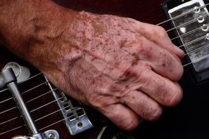 Rob Henderson on Combating Extremism and Political Violence in America