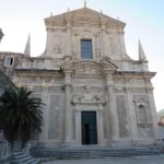 St. Ignatius College Prep in Chicago Cancels Classes Friday After Bomb Threat