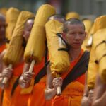 Buddhist Monks Continue Peace Walk, Inspiring Thousands to Join Online