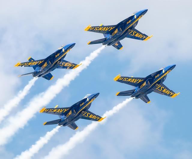 Dramatic Navy Jet Soars 8,000 Feet Before Pilots Eject and Plunge into San Diego Bay