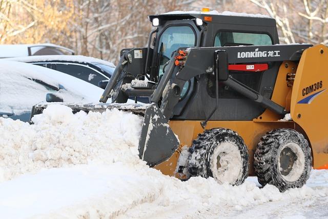 Philadelphia Mobilizes Hundreds of Workers to Tackle Snow Removal Efforts