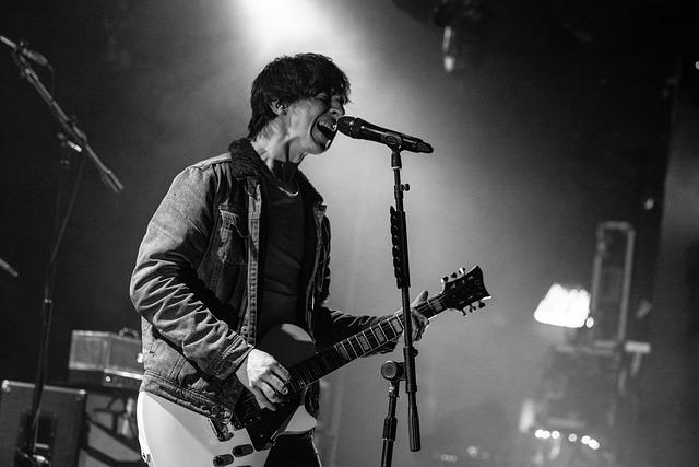 Josh Shapiro Condemns JD Vance for Fueling Right-Wing Antisemitism