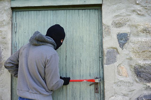 Woman Fatally Shot While Attempting to Break Into North Philly Home, Police Say