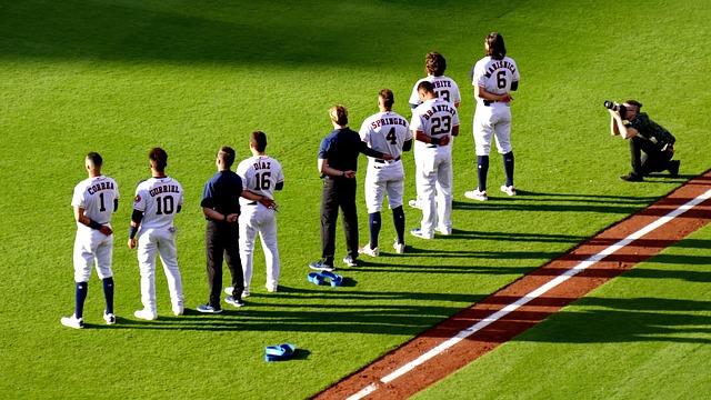Three Thrilling Houston Sports Cliffhangers That Echo LeBron’s Drama