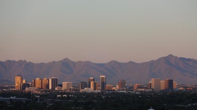 5 Must-Visit Metro Phoenix Bars That Deserve National Recognition