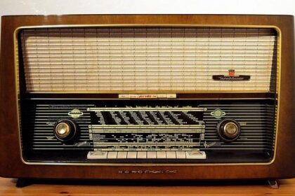 Texans’ Flagship Radio Station Expands with New FM Broadcast Starting This August