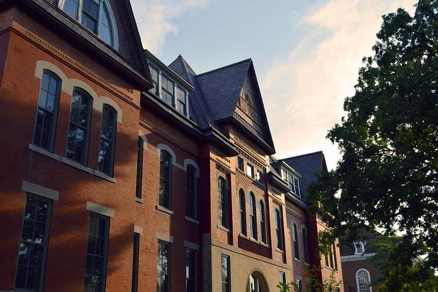 Education in Philly: Thriving Higher Ed and a School District on the Rise Education in Philly: Thriving Higher Ed and a School District on the Rise